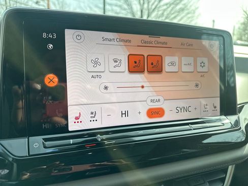 New 2026 Volkswagen Atlas Peak Edition image 11