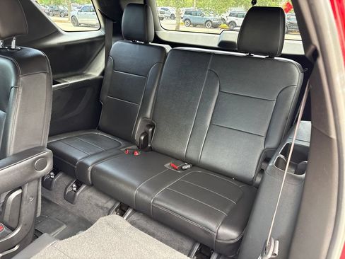 Used 2022 Chevrolet Traverse LT FWD image 31