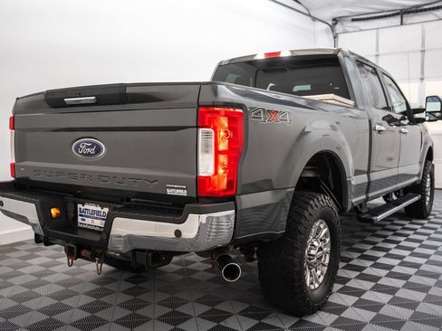 Used 2017 Ford F250 Lariat w/ Chrome Package AWD/4WD image 5