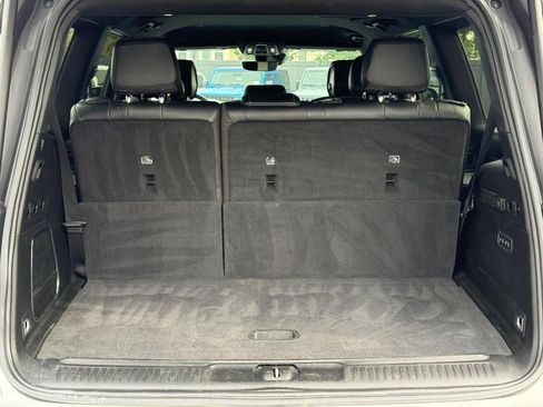 Used 2022 Jeep Wagoneer Series III AWD/4WD image 7
