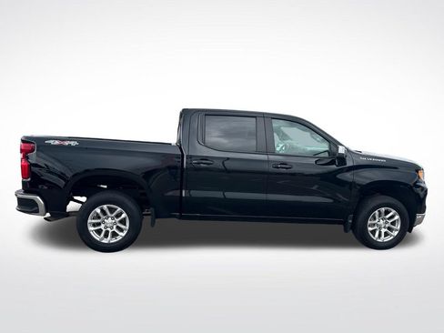 Used 2023 Chevrolet Silverado 1500 LT AWD/4WD image 7
