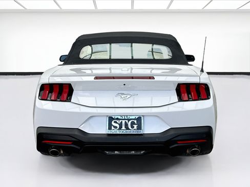 Used 2024 Ford Mustang Premium RWD image 5