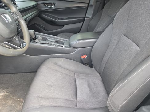 Used 2023 Honda Accord EX image 6