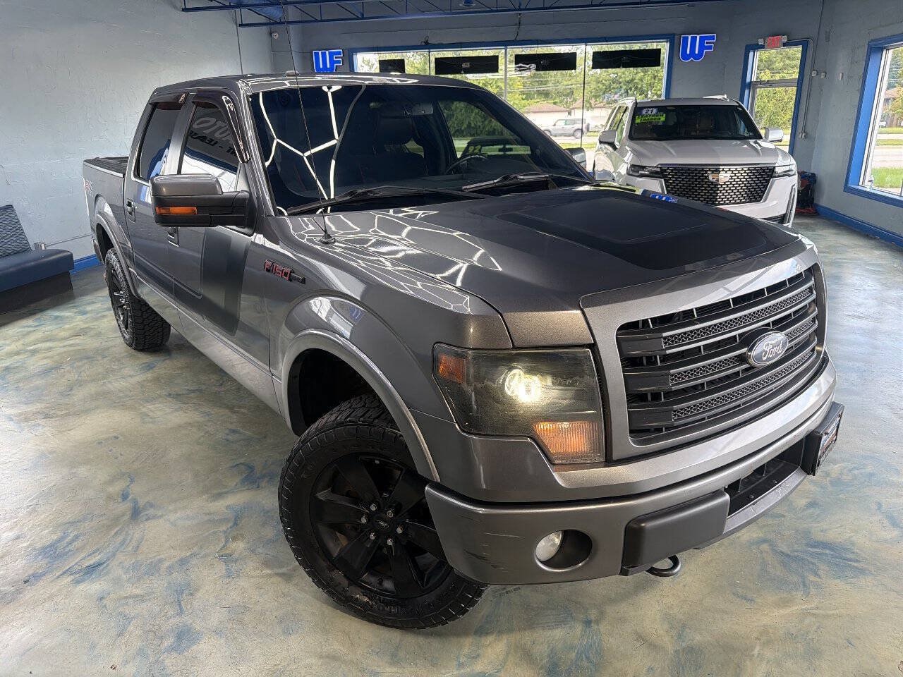 Used 2014 Ford F150 FX4 w/ Equipment Group 402A Luxury AWD/4WD image 4