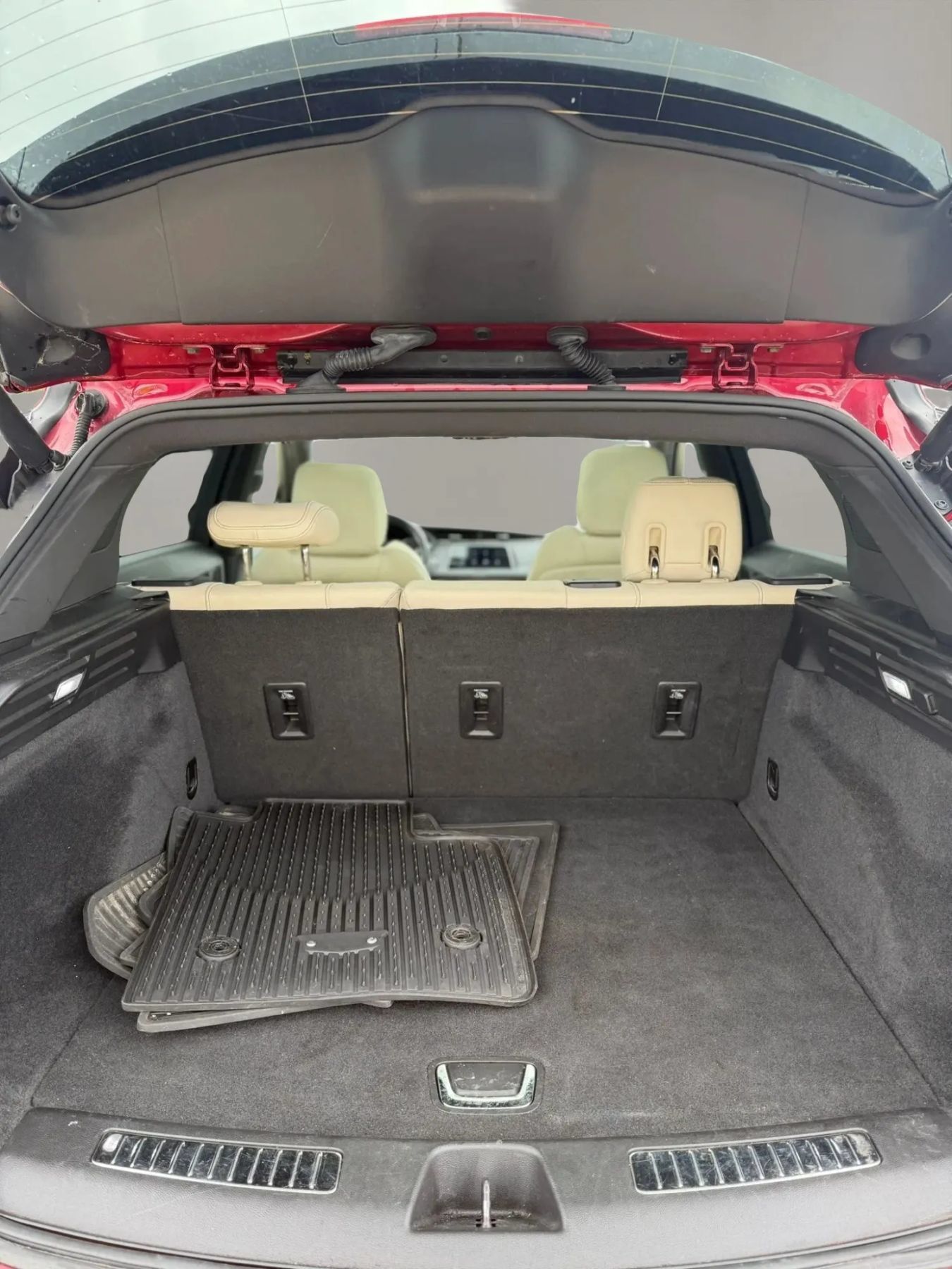 Used 2019 Cadillac XT4 Sport w/ Driver Assist Package FWD image 20