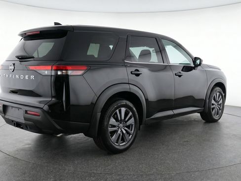 Used 2025 Nissan Pathfinder SV FWD image 9