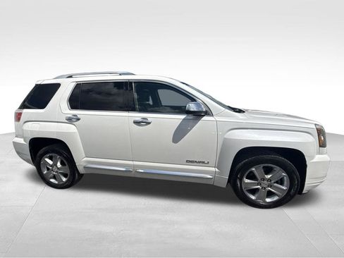 Used 2016 GMC Terrain Denali FWD image 2