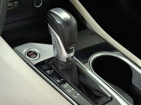 Used 2020 Nissan Altima 2.5 SV FWD image 17