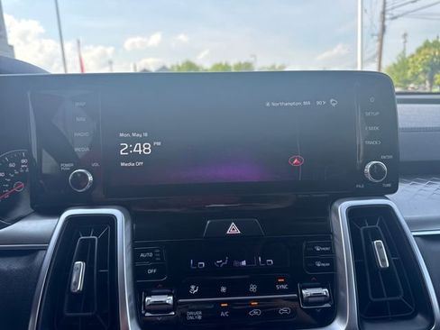 Used 2023 Kia Sorento EX AWD/4WD image 20
