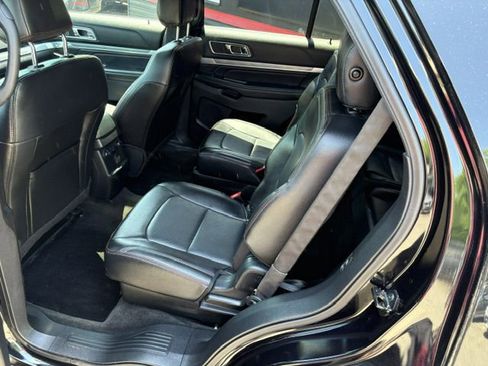 Used 2017 Ford Explorer Sport AWD/4WD image 16
