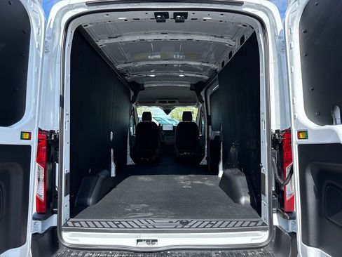 New 2026 Ford Transit 250 148 Medium Roof w/ Load Area Protection Package image 21