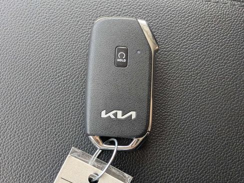 Used 2025 Kia Sportage SX FWD image 33