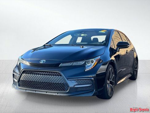 Certified 2020 Toyota Corolla SE w/ SE Premium Package FWD image 2