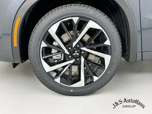 Used 2024 Mitsubishi Outlander SEL Black Edition AWD/4WD image 37