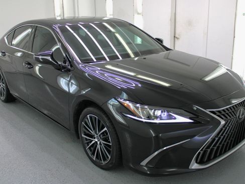 Used 2022 Lexus ES 350 w/ Premium Package FWD image 12