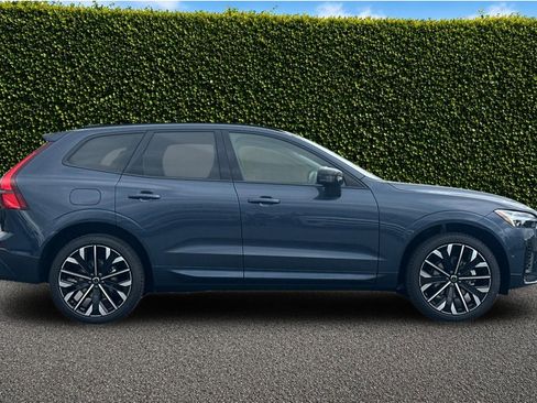 New 2026 Volvo XC60 B5 Ultra w/ Protection Package Premier AWD/4WD image 7