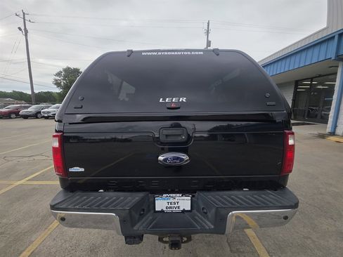 Used 2016 Ford F250 Lariat w/ Lariat Ultimate Package AWD/4WD image 3