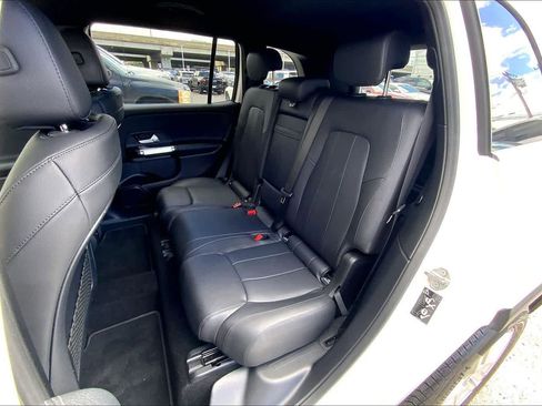 Used 2020 Mercedes-Benz GLB 250 image 29