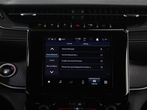 Used 2024 Jeep Grand Cherokee L Laredo image 16