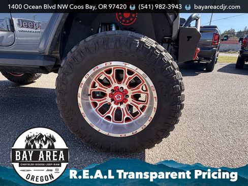 Used 2021 Jeep Wrangler Rubicon w/ Cold Weather Group AWD/4WD image 9