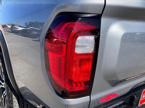 Certified 2025 GMC Canyon AT4 w/ AT4 Premium Package image 20