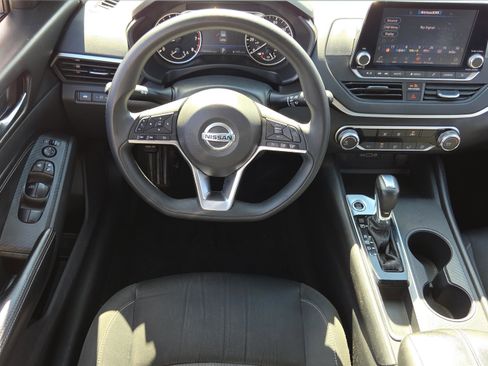 Used 2019 Nissan Altima 2.5 S image 15