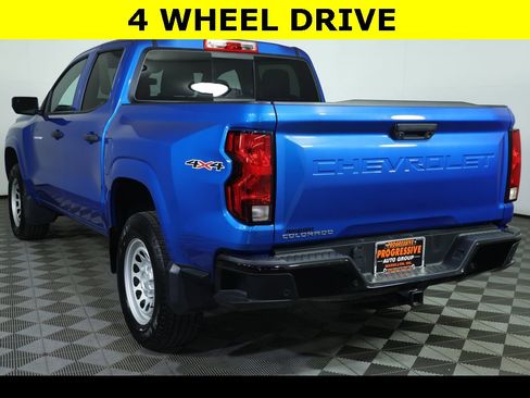 Used 2023 Chevrolet Colorado W/T w/ Advanced Trailering Package image 3