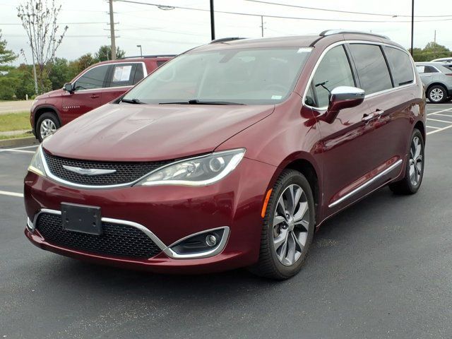 Used 2019 Chrysler Pacifica Limited FWD image 2