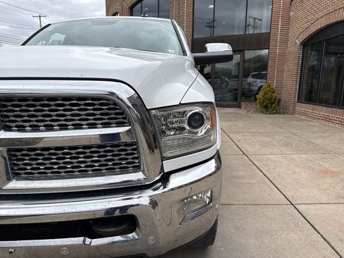 Used 2017 RAM 2500 Laramie image 9