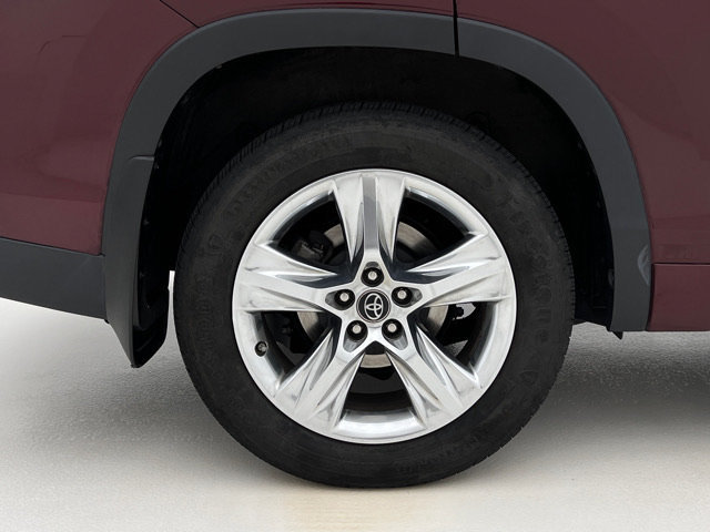 Used 2018 Toyota Highlander Limited AWD/4WD image 29