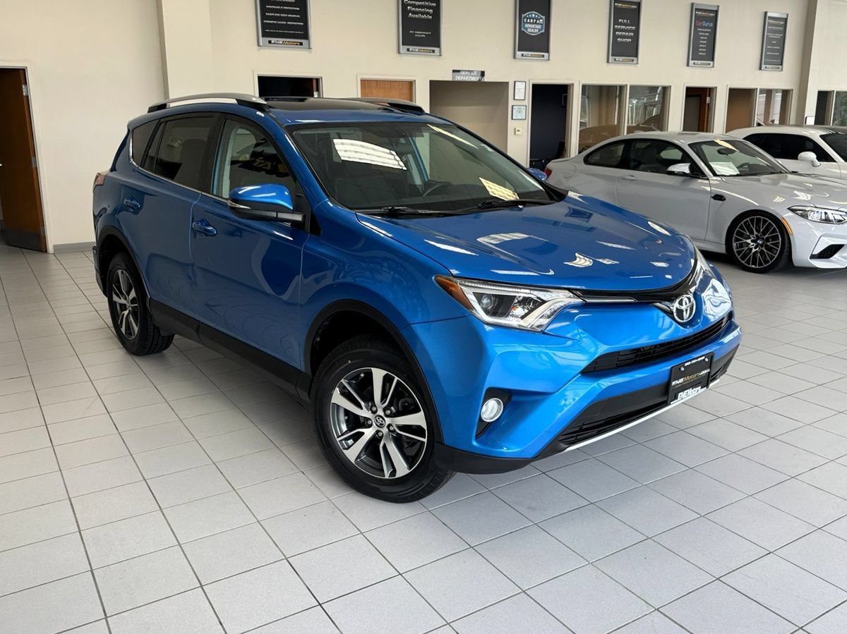 Used 2016 Toyota RAV4 XLE AWD/4WD image 7