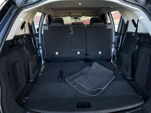 Used 2021 Land Rover Discovery Sport SE image 13