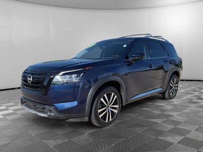 Used 2023 Nissan Pathfinder Platinum w/ Black Appearance Package