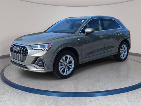 Used 2025 Audi Q3 2.0T Premium Plus w/ Premium Plus Package AWD/4WD image 1