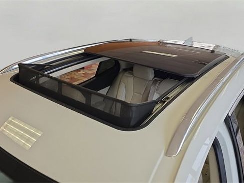 Used 2022 Buick Envision Essence w/ Safety Package image 30