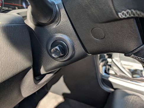 Used 2021 INFINITI QX80 Luxe image 36