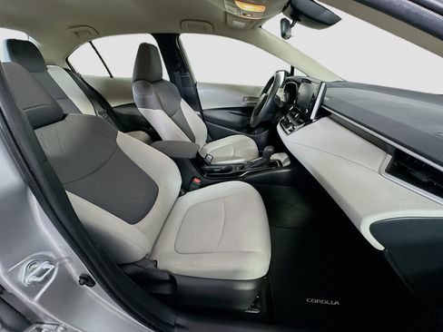 Used 2020 Toyota Corolla LE FWD image 28