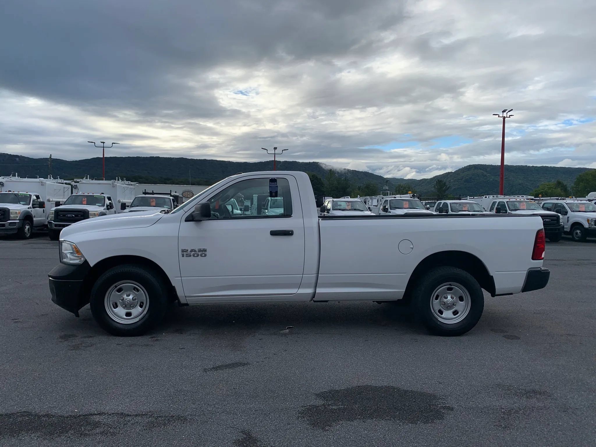 Used 2017 RAM 1500 Tradesman w/ Power & Remote Entry Group RWD image 5