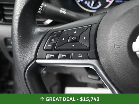 Used 2024 Nissan Sentra SV image 38