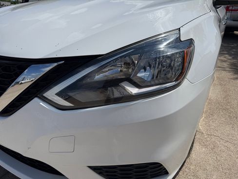 Used 2017 Nissan Sentra S w/ S Style Package image 10