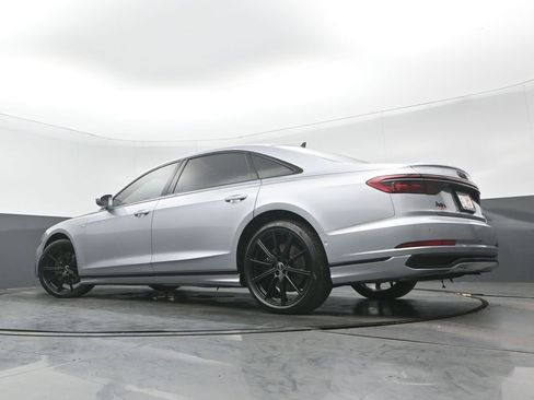 Used 2022 Audi A8 L 3.0T image 30