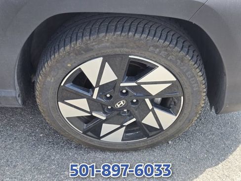 Used 2025 Hyundai Kona SEL FWD image 6
