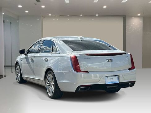 Used 2019 Cadillac XTS Luxury FWD image 3