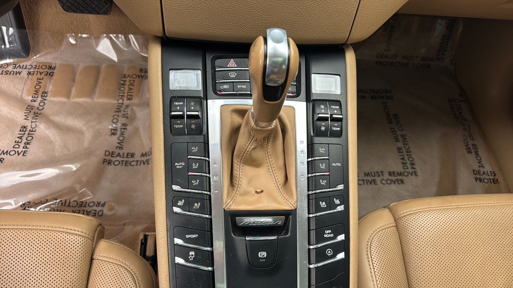 Used 2016 Porsche Macan S AWD/4WD image 27