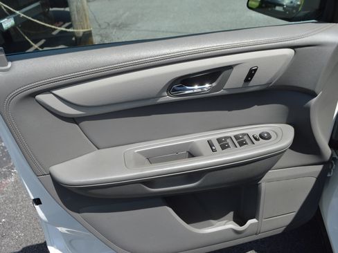 Used 2014 Chevrolet Traverse LS AWD/4WD image 14