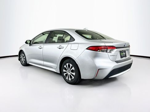 Used 2022 Toyota Corolla LE w/ Carpet Mat Package (TMS) FWD image 5