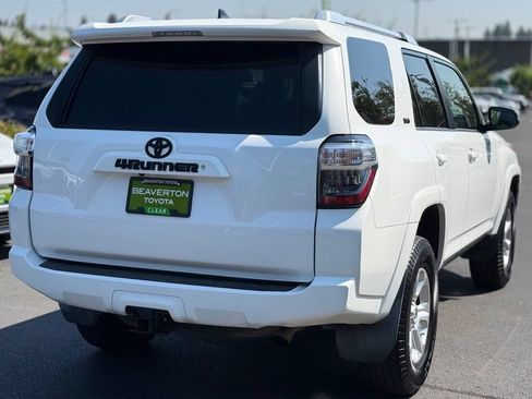 Used 2016 Toyota 4Runner SR5 Premium AWD/4WD image 5