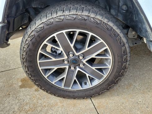 Used 2024 Jeep Wrangler High Altitude AWD/4WD image 5