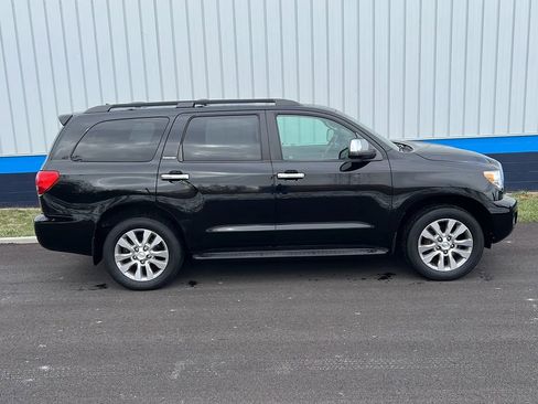 Used 2010 Toyota Sequoia Limited image 4