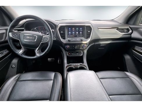 Used 2023 GMC Acadia AT4 image 7